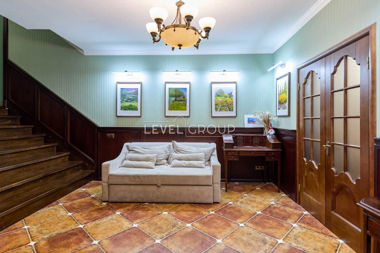For Sale 4 Rooms Saperno-Slobidska 8, Holosiiv
