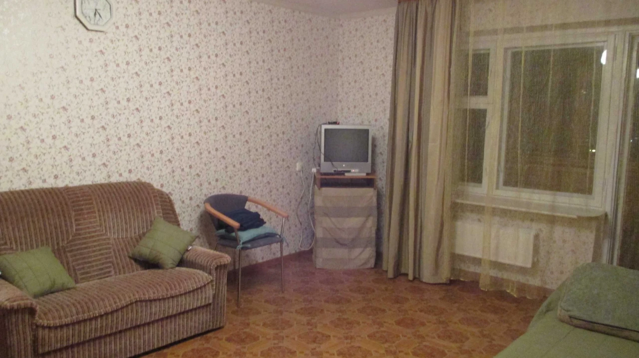 Продаж квартири вул. Бальзака, 4