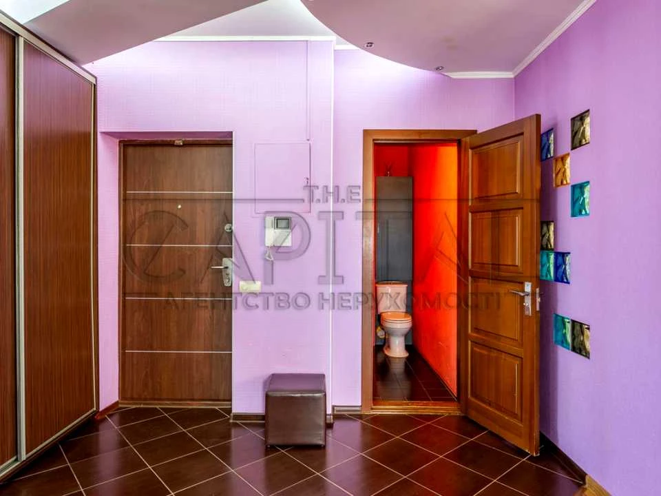 Apartment. Anna Akhmatova Street, Kyiv