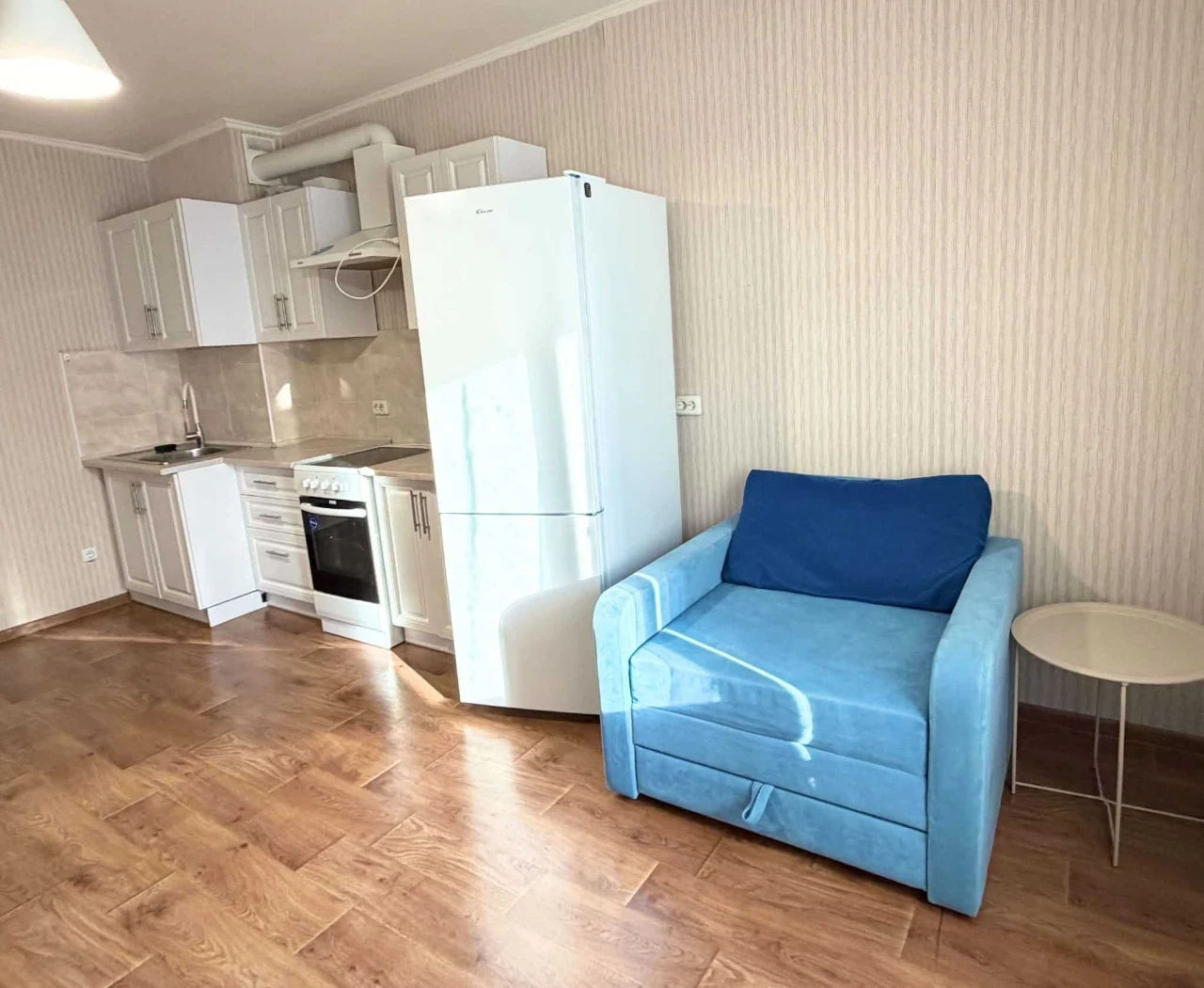 Sale of a large 1-bedroom apartment in the Navigátor residential complex