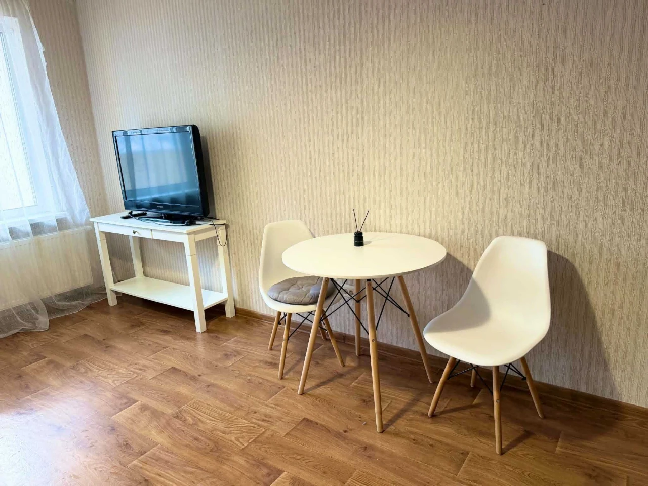 Sale of a large 1-bedroom apartment in the Navigátor residential complex