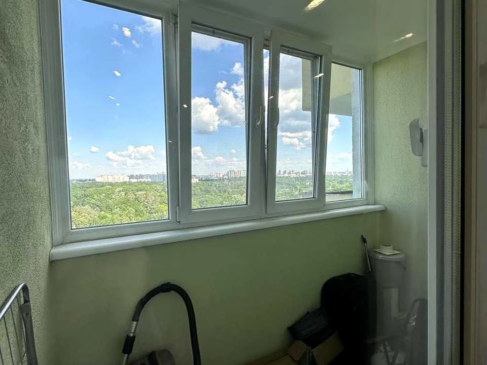 Квартира. Киев, Украинская ул.