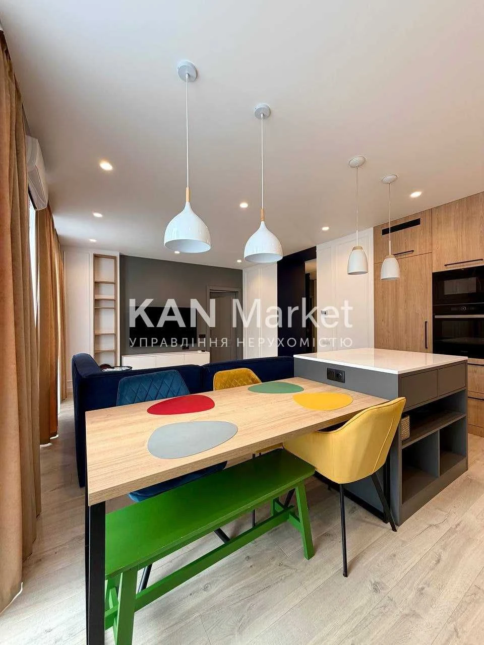 Продаж 3к квартири 88,2 м² з ремонтом у Файна Таун!