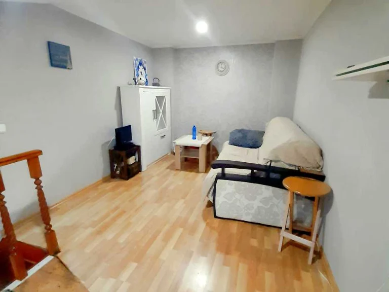 Apartment. Kindrashivsky Prospect.