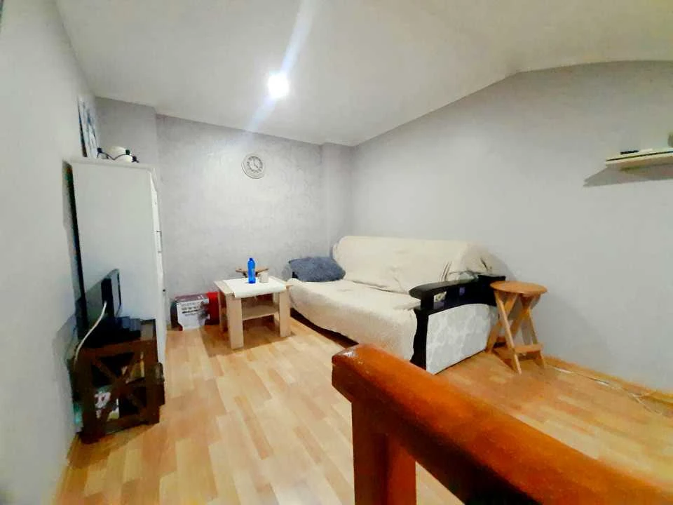 Apartment. Kindrashivsky Prospect.