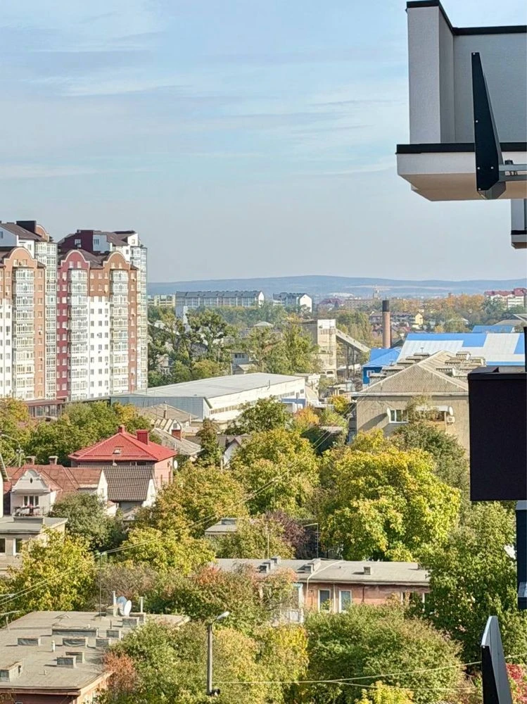 Видова та аростора 1-кім.квартира в центрі міста!