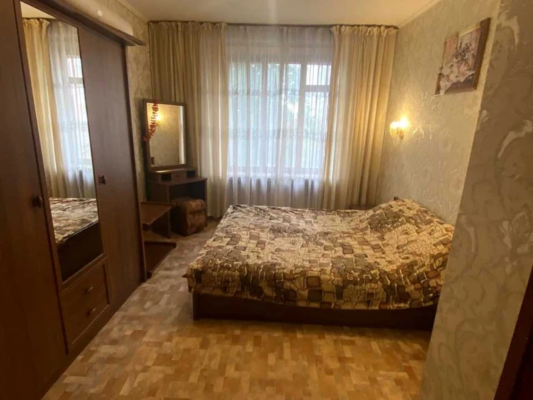 Apartment. Odessa, Velika Arnaoutska Street