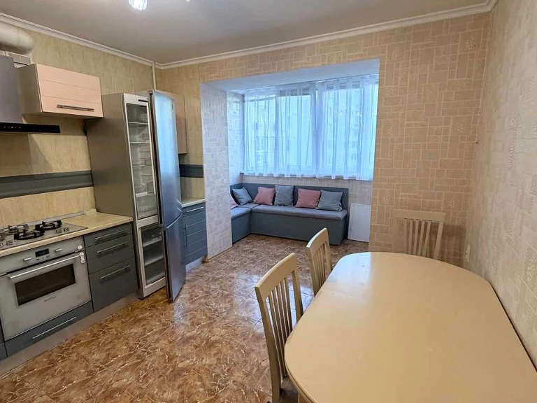 Квартира. Одесса, ул. Композитора Нищинского