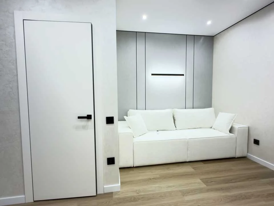 Apartment. Ivano-Frankivsk, Knyzhyn