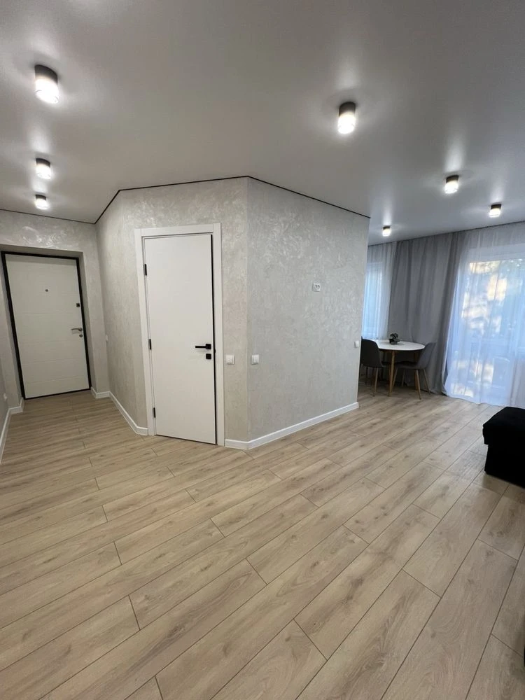 Sale of a 2-bedroom apartment in the center of Rivne - opposite the park