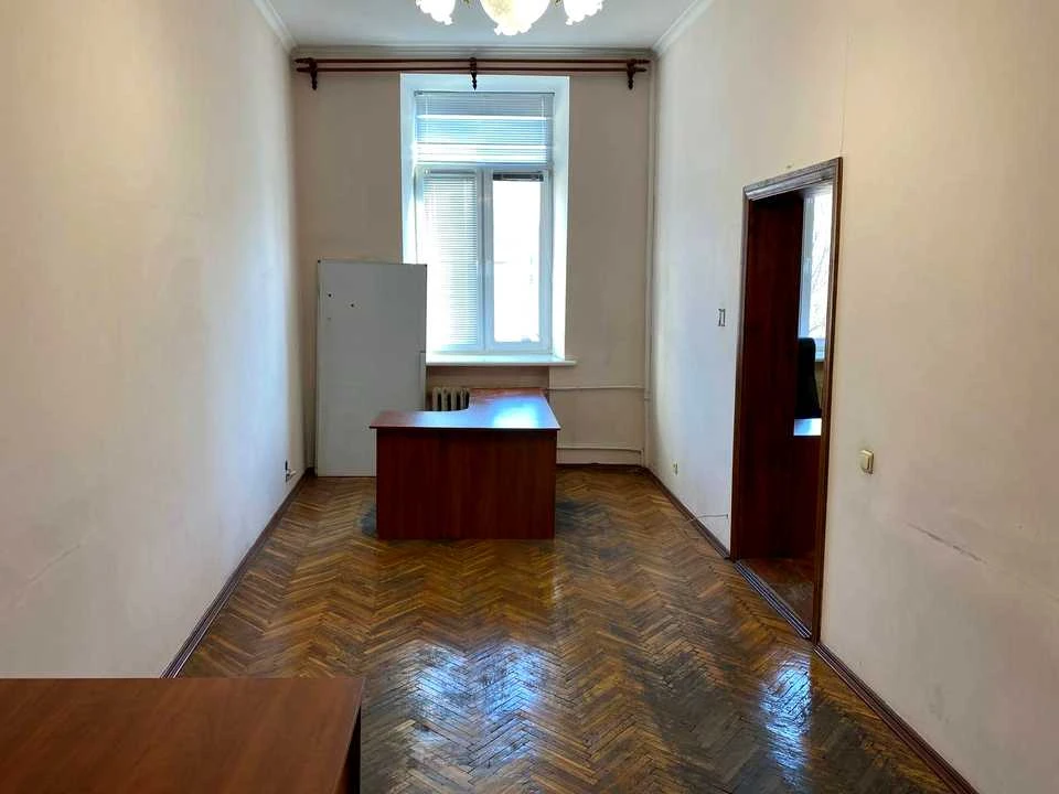 Apartment. Eugene Chikalenko Street, Kyiv