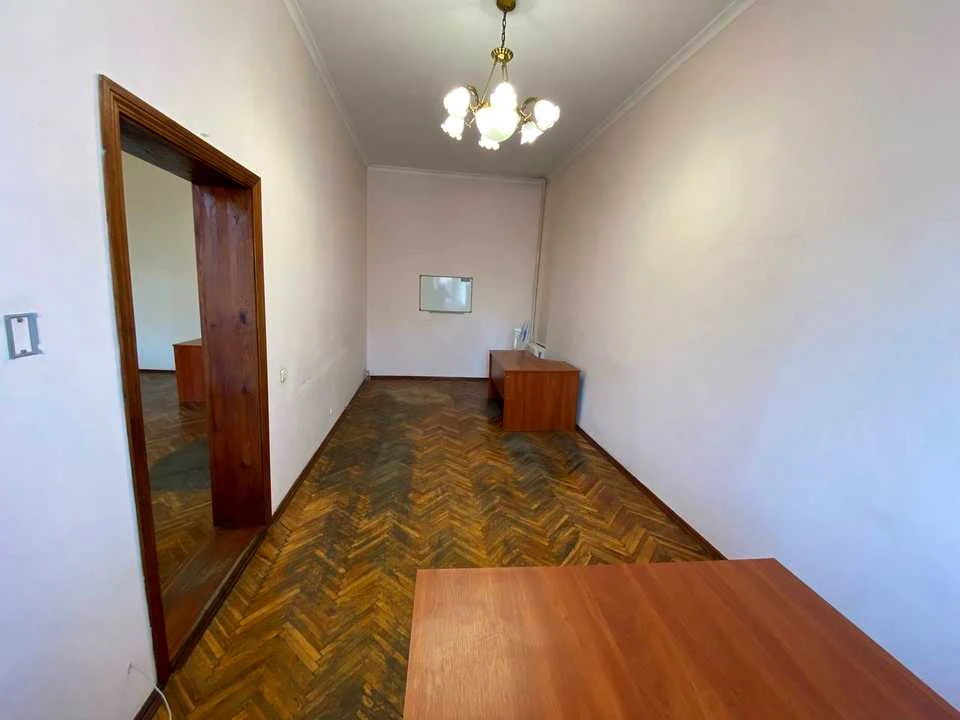 Apartment. Eugene Chikalenko Street, Kyiv