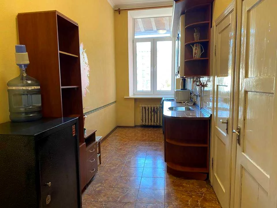 Apartment. Eugene Chikalenko Street, Kyiv