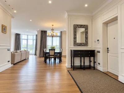 Exclusive ground-floor apartment on Khreshchatyk Street