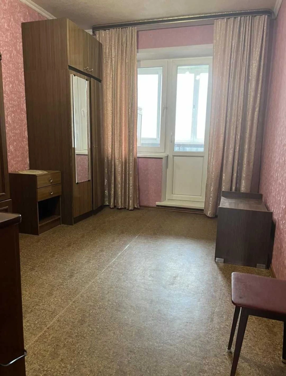 Продажа 3-комнатной квартиры, улица Драгоманова 42А