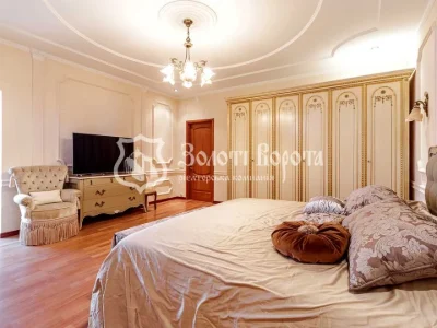 Квартира. Київ, Старонаводницька вул.
