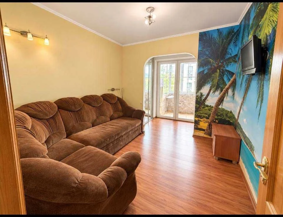 For Sale 3-bedroom apartment CHESHKU, Perevoya-4