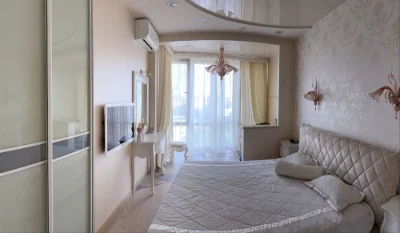 Exclusive 3-bedroom apartment with custom renovation on street