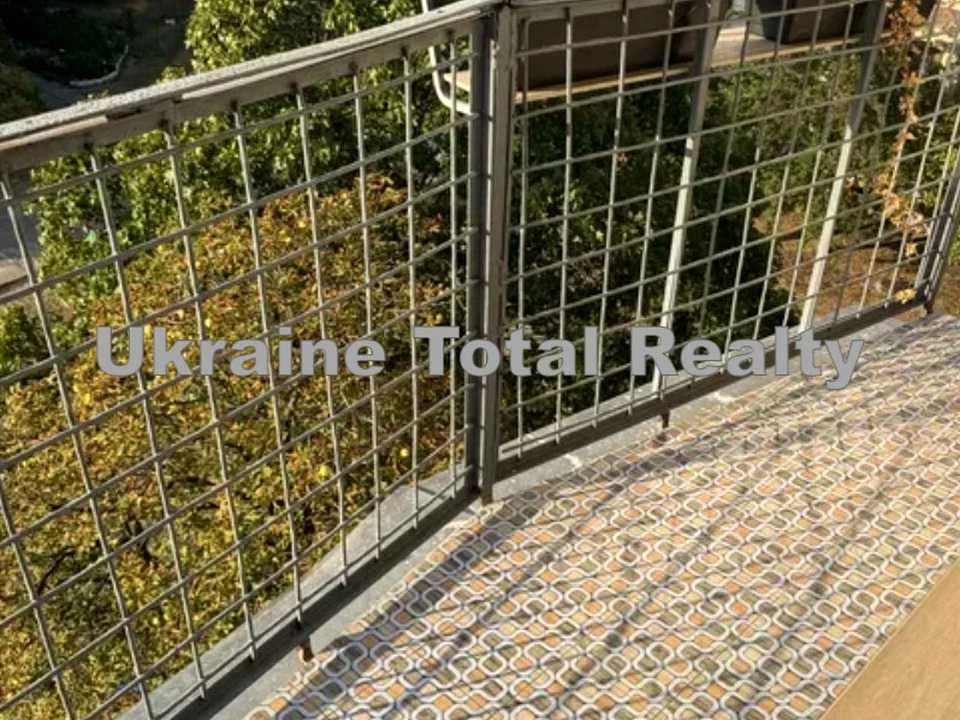 Apartment. Bereznyakyvska St., Kyiv