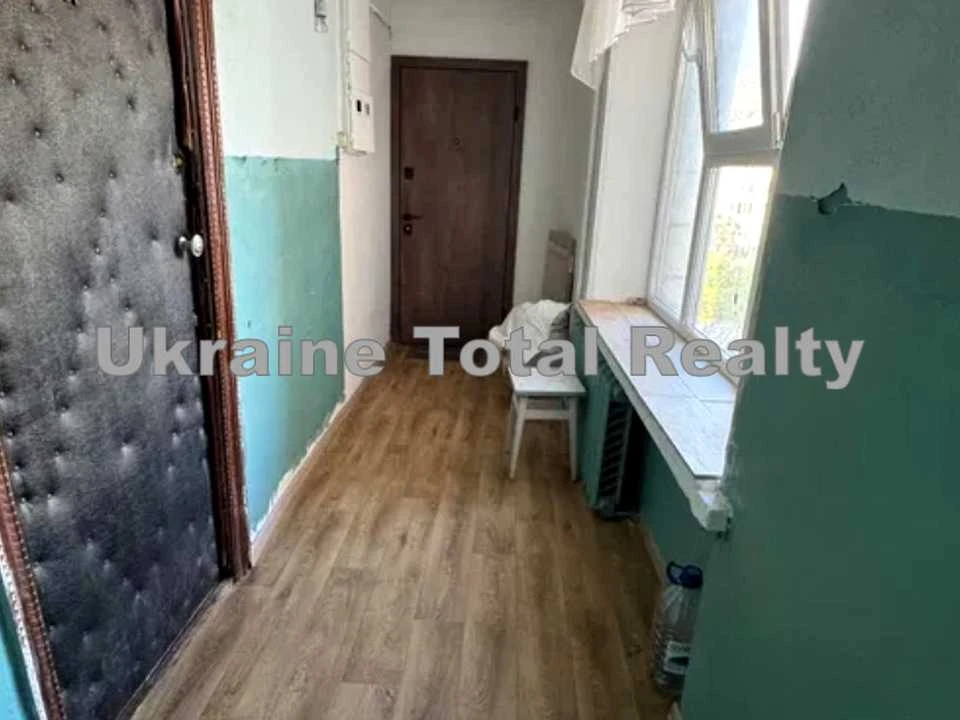 Apartment. Bereznyakyvska St., Kyiv