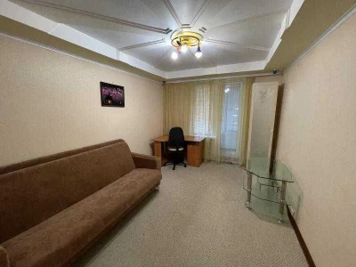 Продам 2 к квартиру на Нових Будинках.