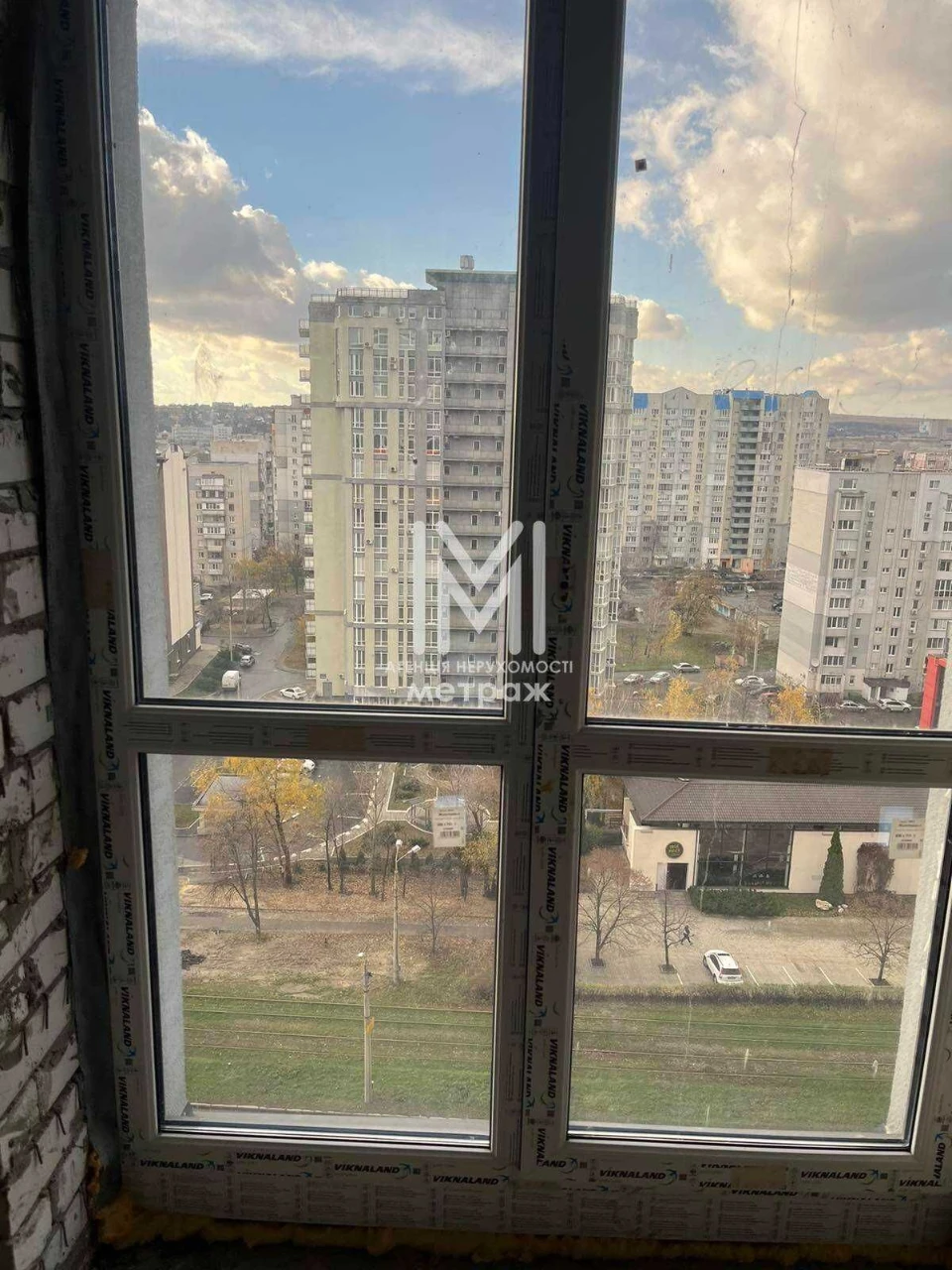 Selling 3-room apartment in residential complex Ovis. Klochkovskaya. Naukova Avenue.