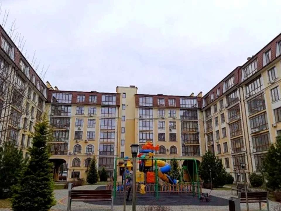 Квартира. Одеса, Довга вулиця