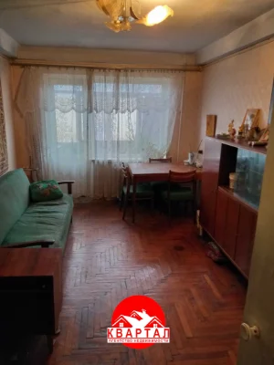 For sale: 3-room apartment on Pervyy Bereg, district 9-th Gorbo