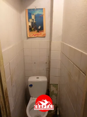 For sale: 3-room apartment on Pervyy Bereg, district 9-th Gorbo