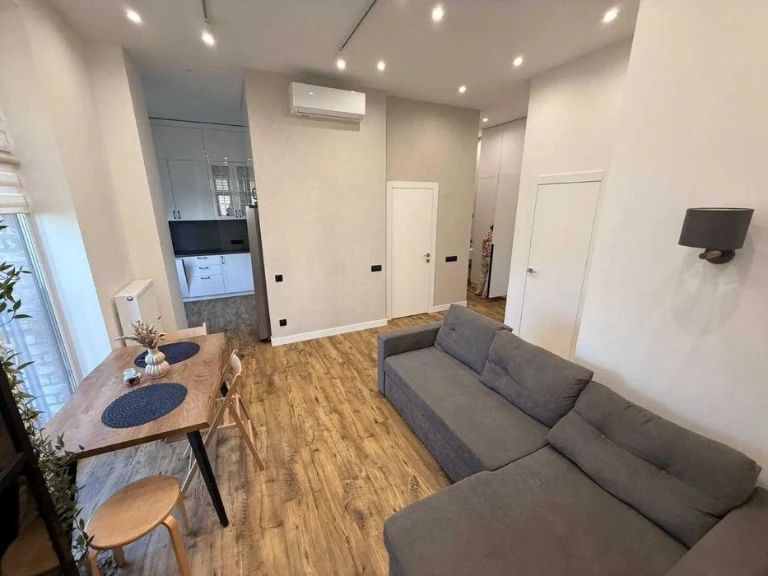 For sale 2-room apartment in the residential complex "Loft Smart" Nagorny Center Par