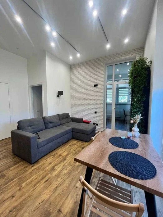 For sale 2-room apartment in the residential complex "Loft Smart" Nagorny Center Par