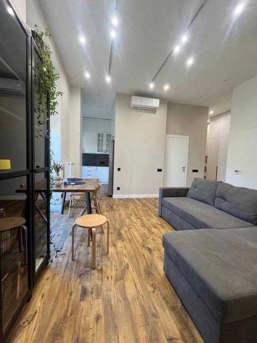 For sale 2-room apartment in the residential complex "Loft Smart" Nagorny Center Par