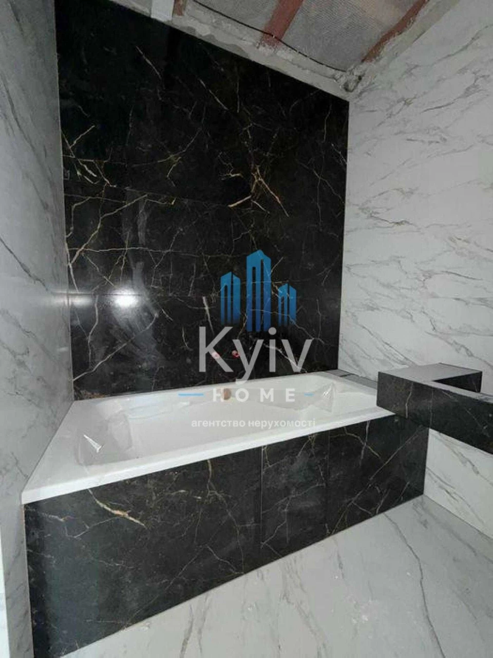 Sale of finished townhouses in the OSOKOR DELUX residential complex