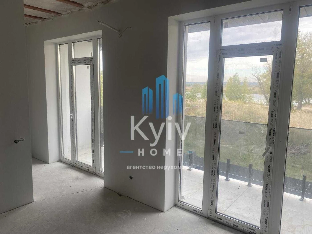 Sale of finished townhouses in the OSOKOR DELUX residential complex