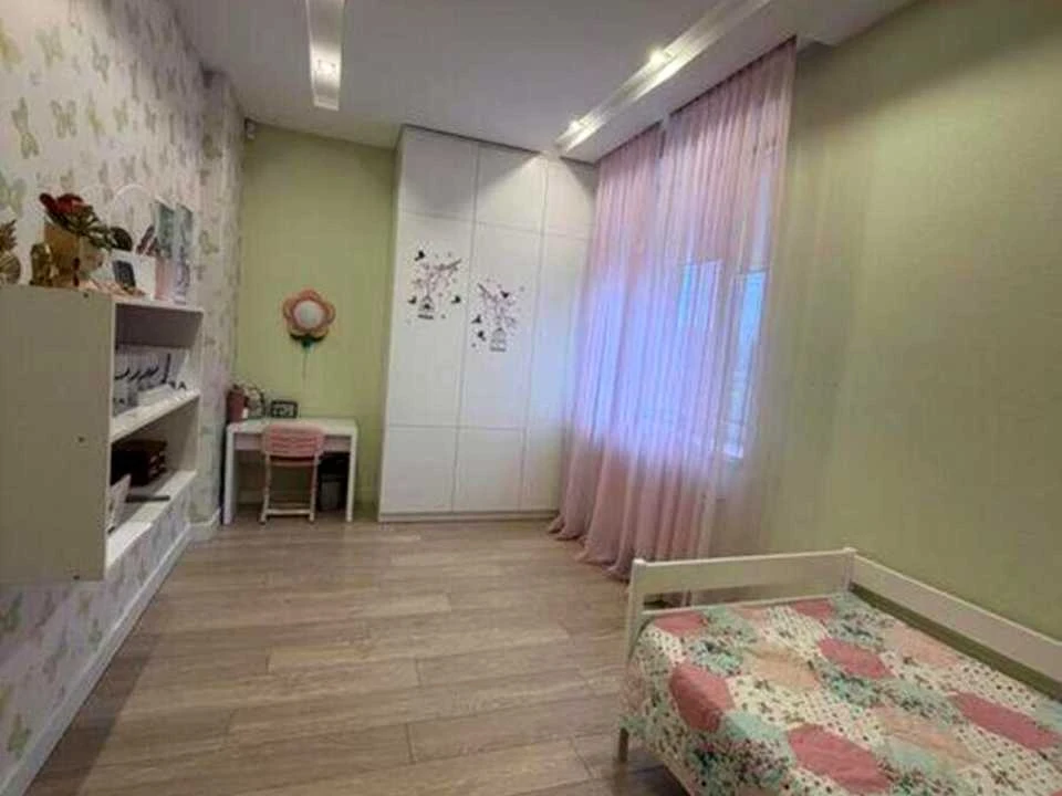 Будинок. Київ, Берковецька вул.