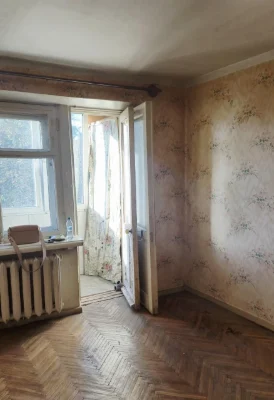 Продається 2-кімнатна квартира на Черемхах, вулиця Терешкова/Рабін