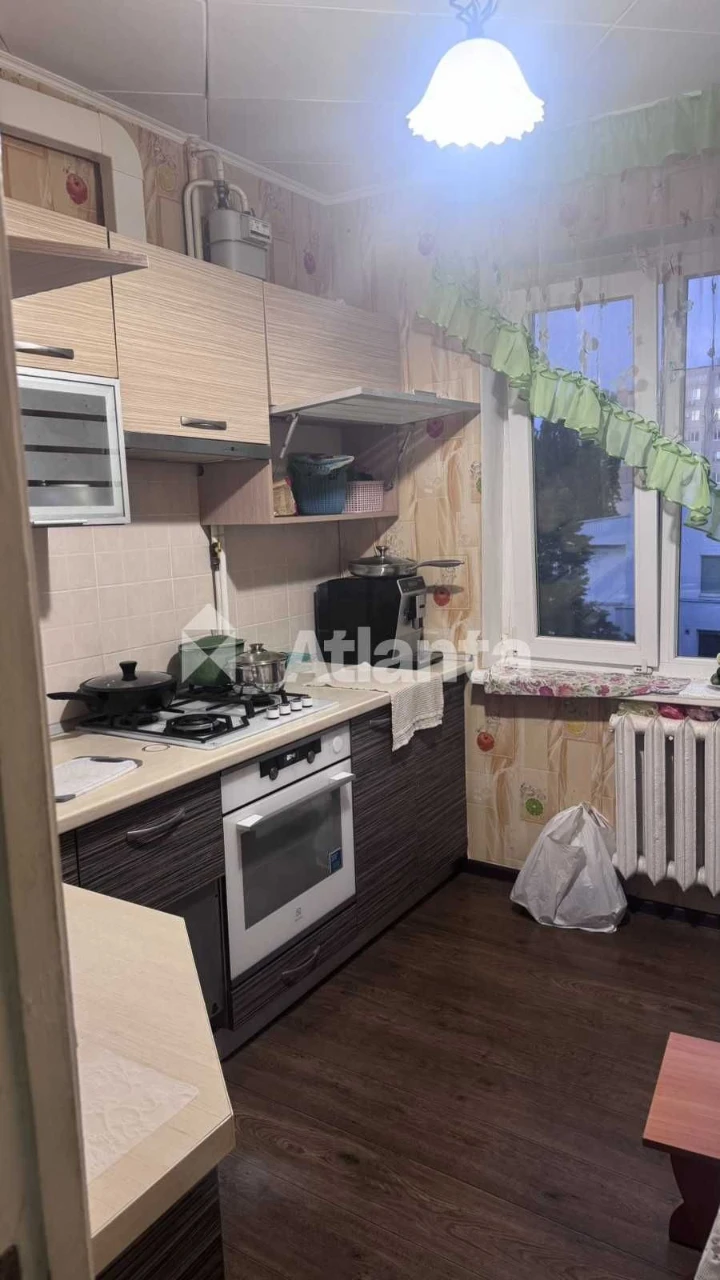 2-кімнатна квартира на вулиці Корольова/Вільямса в хорошій житловій будівлі