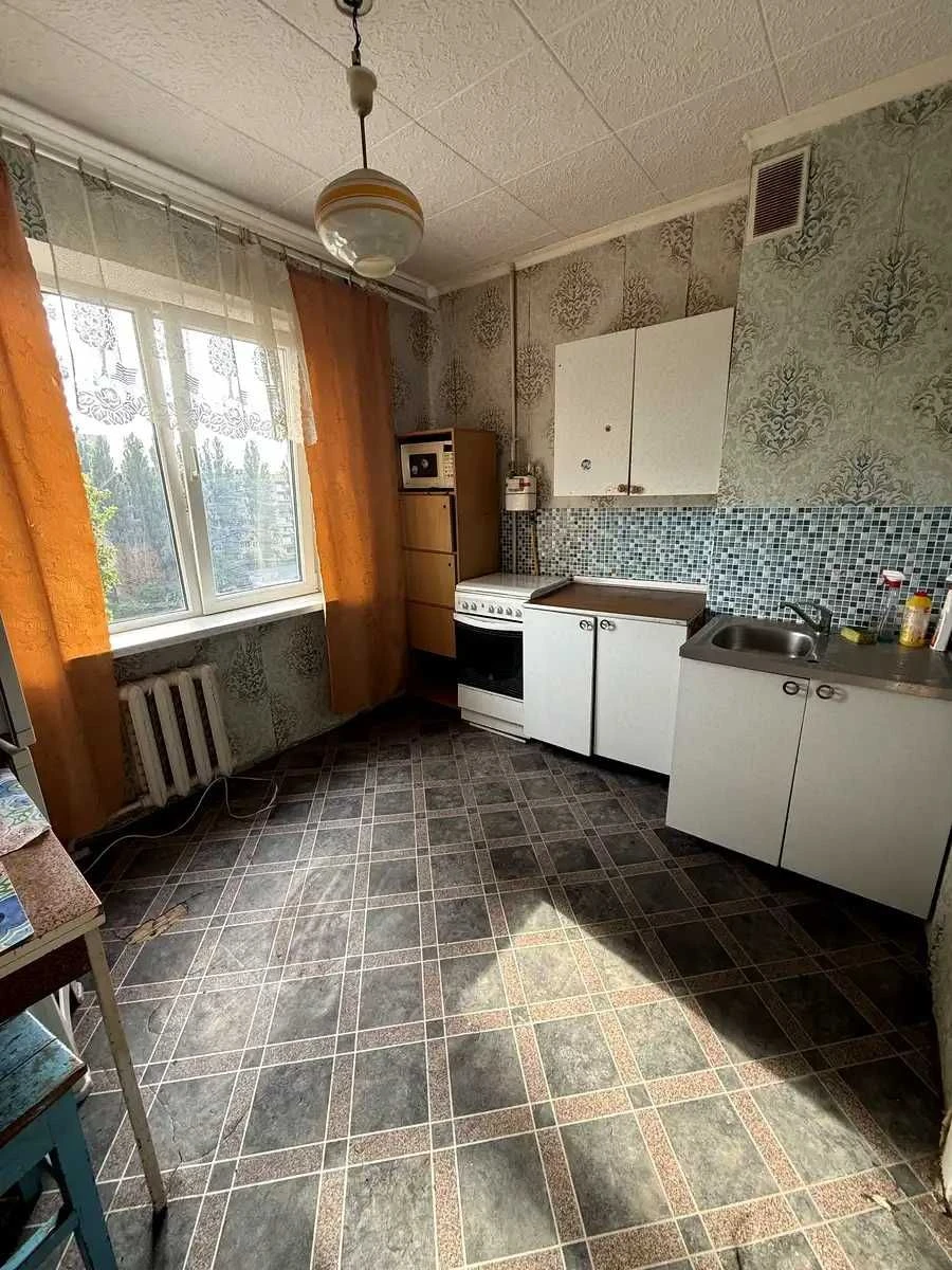 1-bedroom apartment, 2 minutes from the fountain on Krymsky Boulevard.