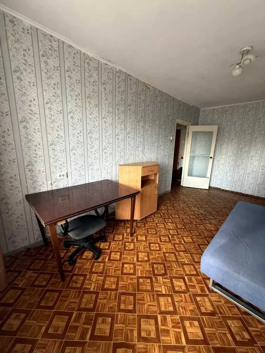 1-bedroom apartment, 2 minutes from the fountain on Krymsky Boulevard.