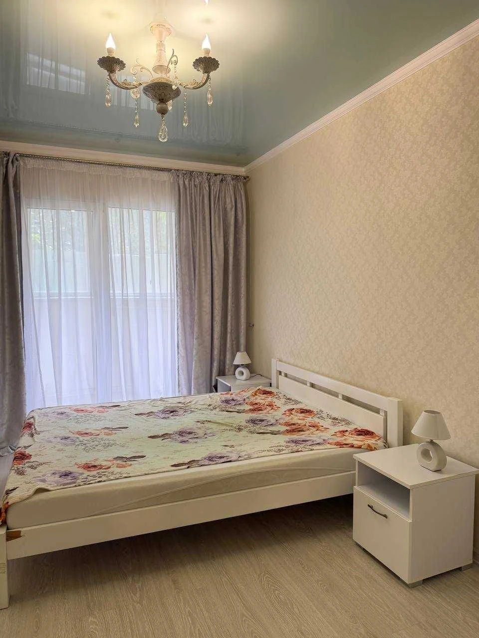 Продається 2-кімнатна квартира з ремонтом на Таїрова, проспект Академіка Вільямса (3-352-544 ЛД)