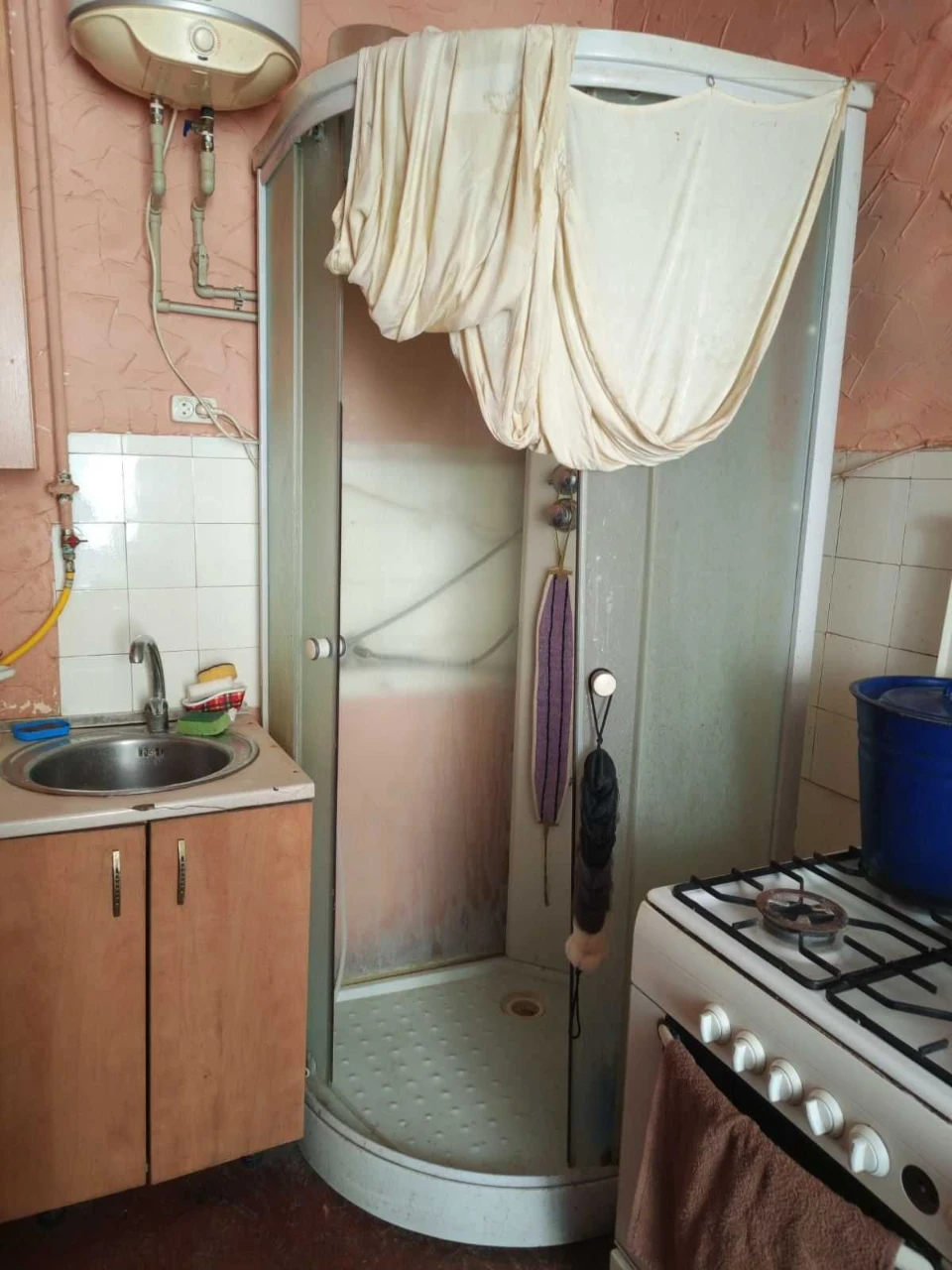 Room on Marazliyevskaya Street