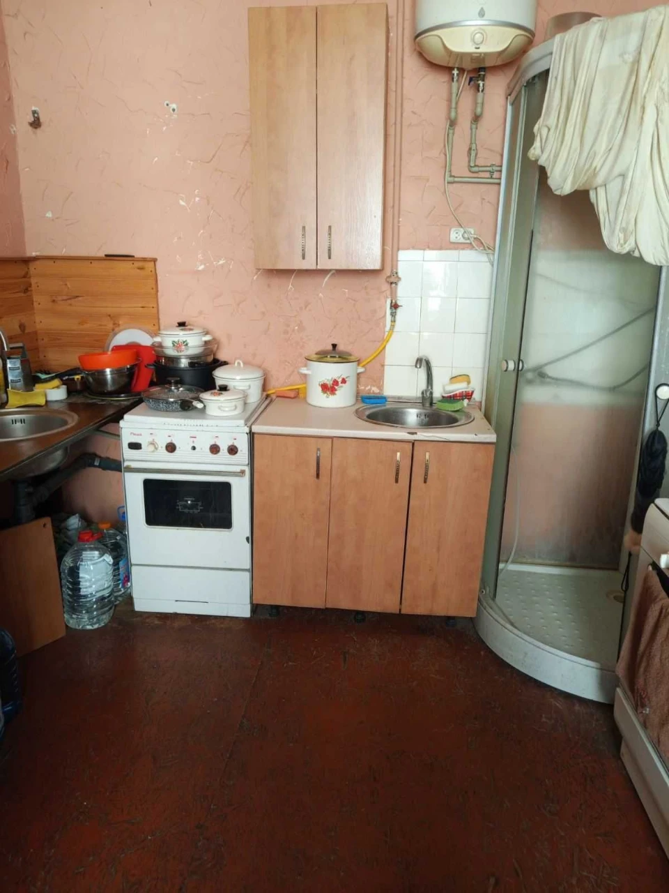 Room on Marazliyevskaya Street