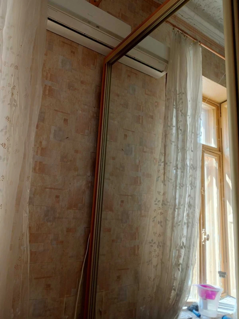 Room on Marazliyevskaya Street