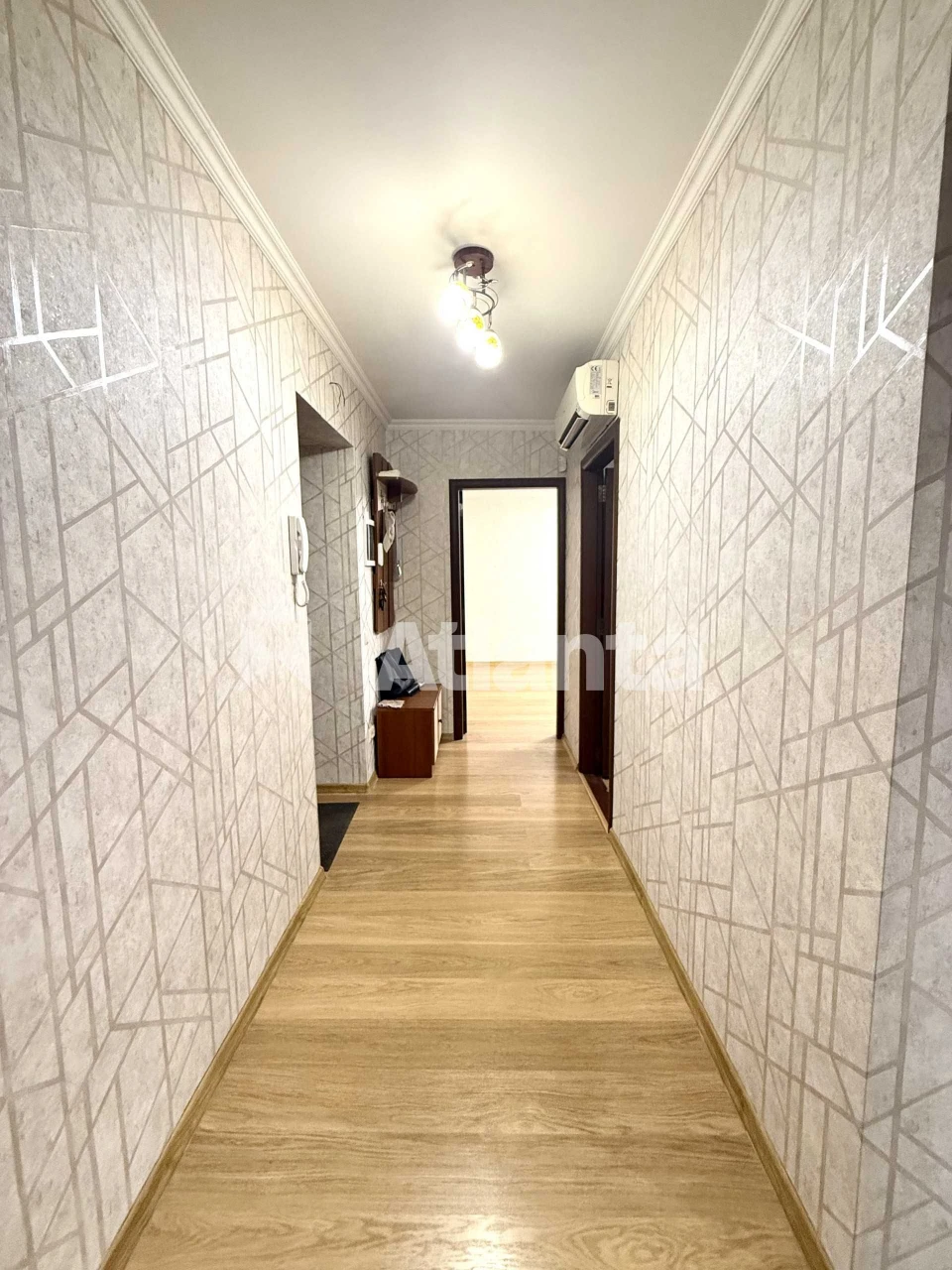 Просторная двухкомнатная квартира площадью 70 м² на улице Па