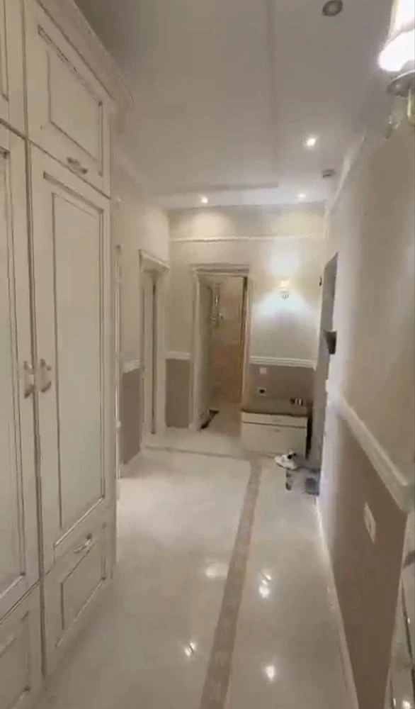 Arcadia! 6 Pearl, three separate bedrooms. Good price.