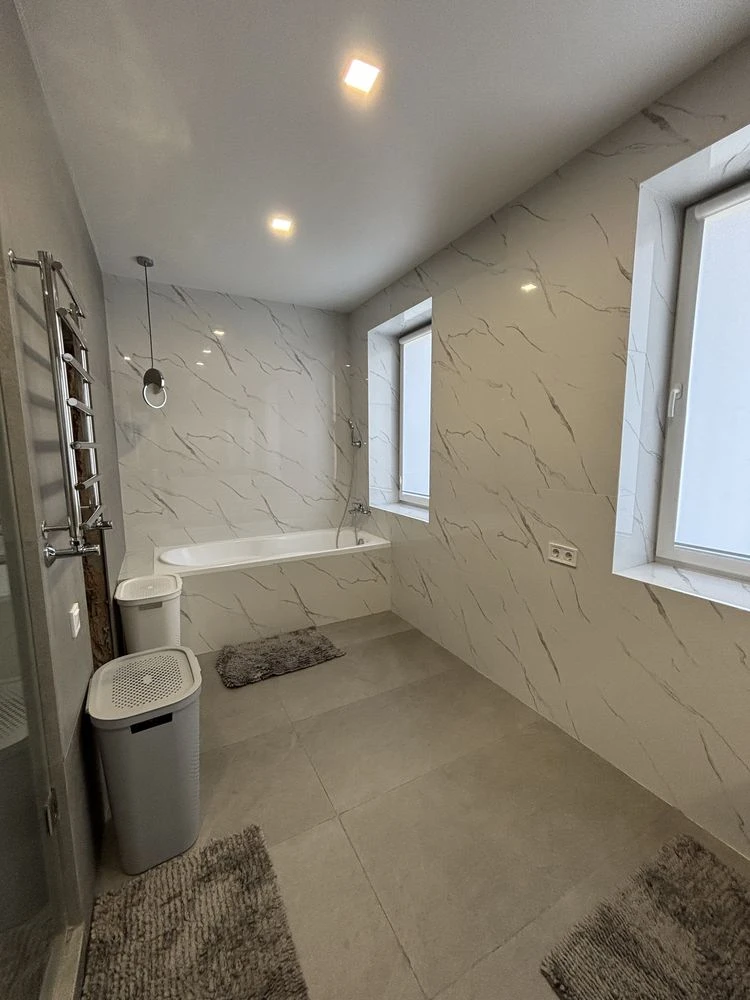 Modern house in Rivne: autonomy, fireplace, shelter