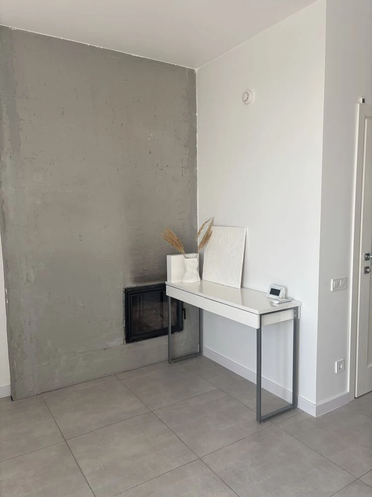 Modern house in Rivne: autonomy, fireplace, shelter