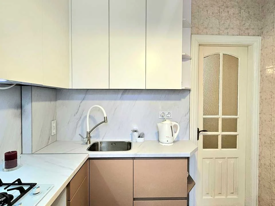 Apartment. Bastionny Prospekt, Kyiv