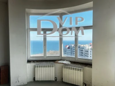 Квартира на Французском бульваре, Каркашадзе