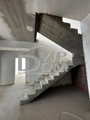 Квартира на Французском бульваре, Каркашадзе
